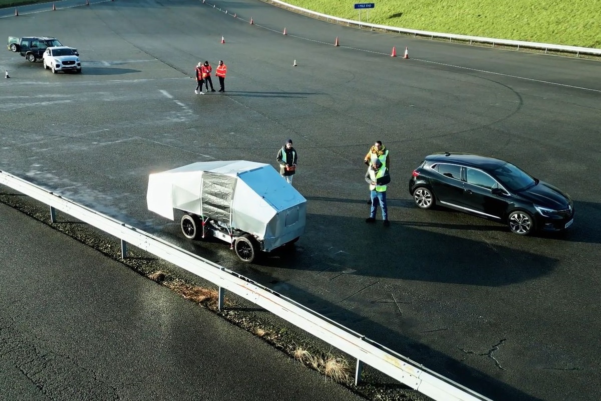 Watch: AI robot takes on pothole-riddled roads in real-world test