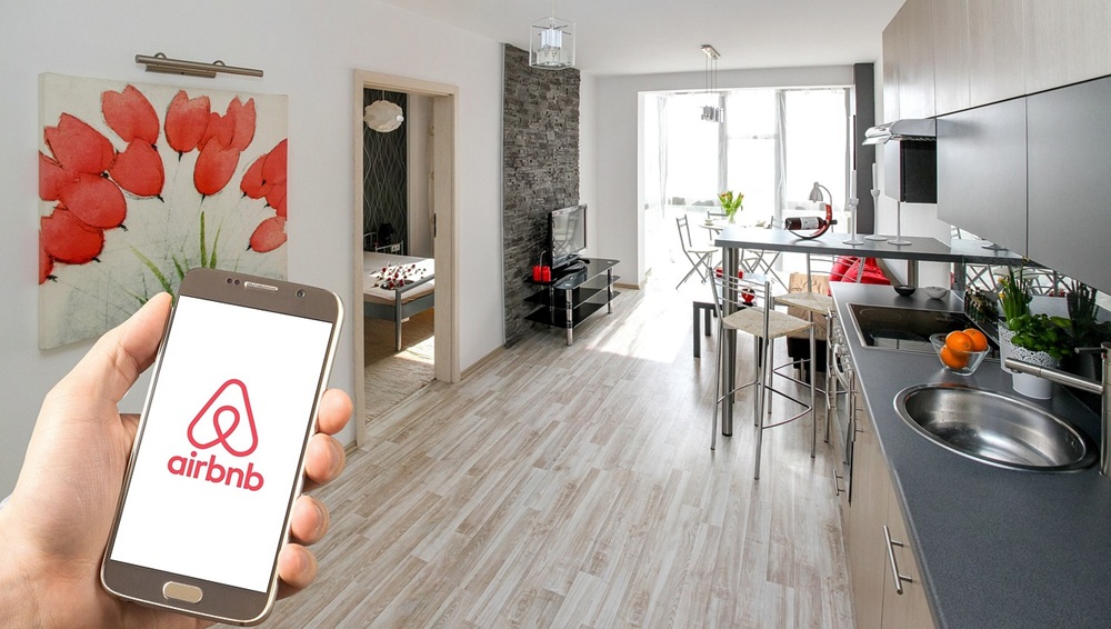 Airbnb App gets major upgrade to offer more than just stays