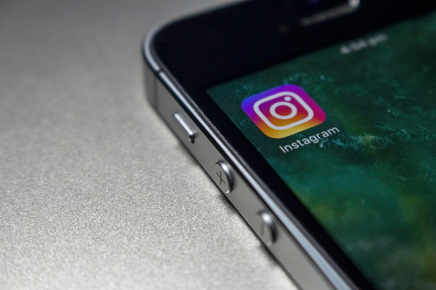 Instagram introduces tools to combat sexual extortion