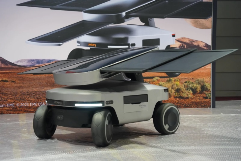 Jackery's Mars Bot: A revolutionary solar generator for off-grid adventures