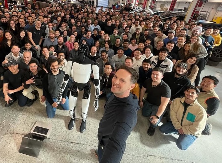 Tesla robotics chief Milan Kovac steps down after nearly a decade