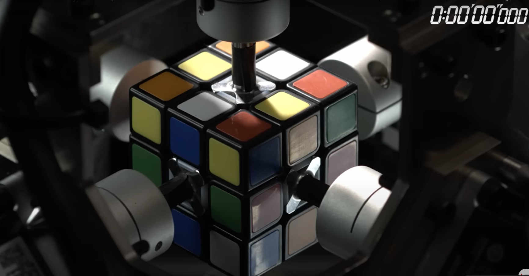 WATCH: Robot sets new Rubik's Cube world record at 0.305 seconds