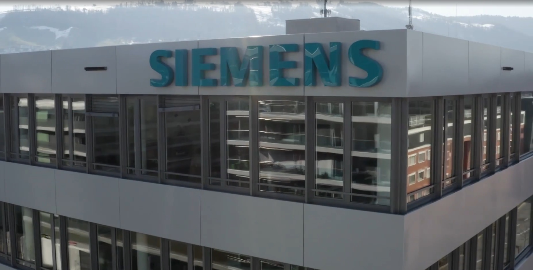 Siemens Q3 profit surges 11%, driven by strong demand