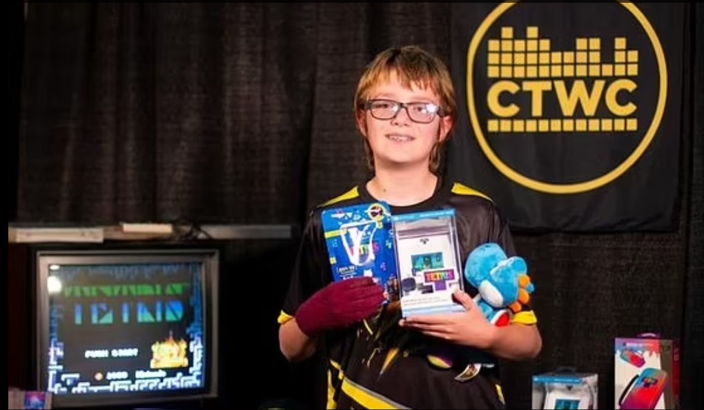 13-year-old 'Blue Scuti' reaches Tetris kill screen on level 157