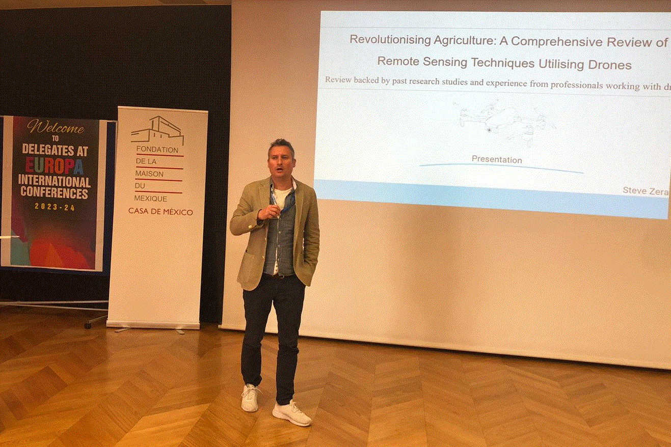 DigInto co-founder's paper on drones in agriculture wins best scientific paper in Paris