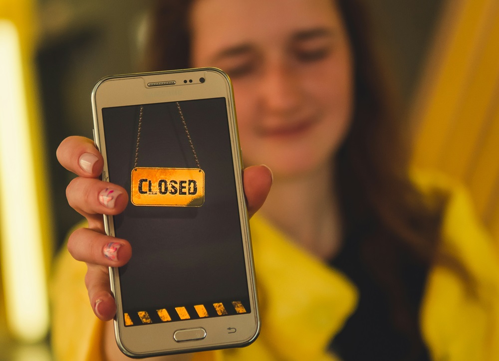 Australia plans social media ban for under-16s